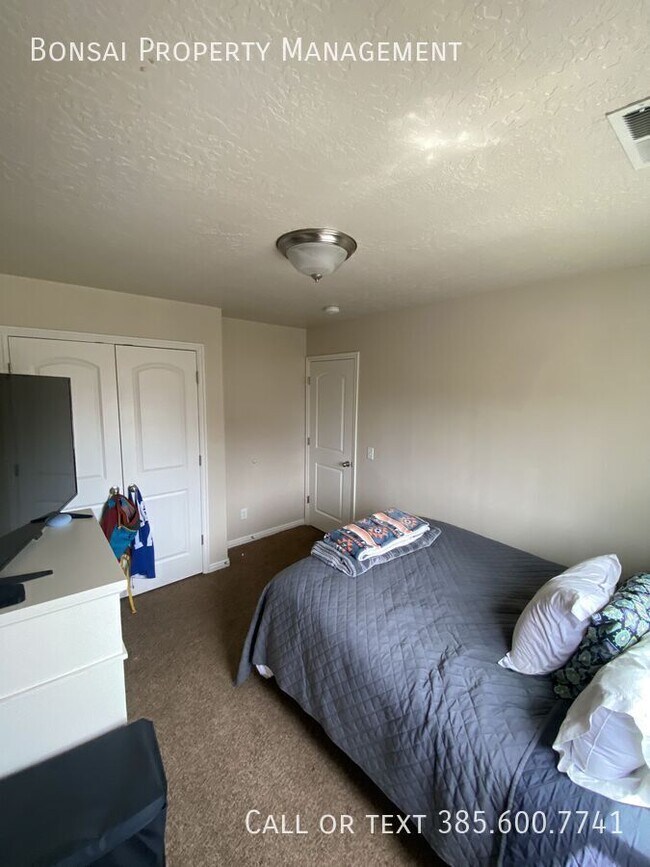 Building Photo - 603 E 60 S