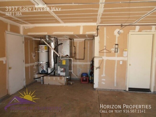 Building Photo - 3937 Grey Livery Way