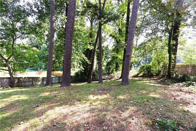 Building Photo - 1540 Alverado Way