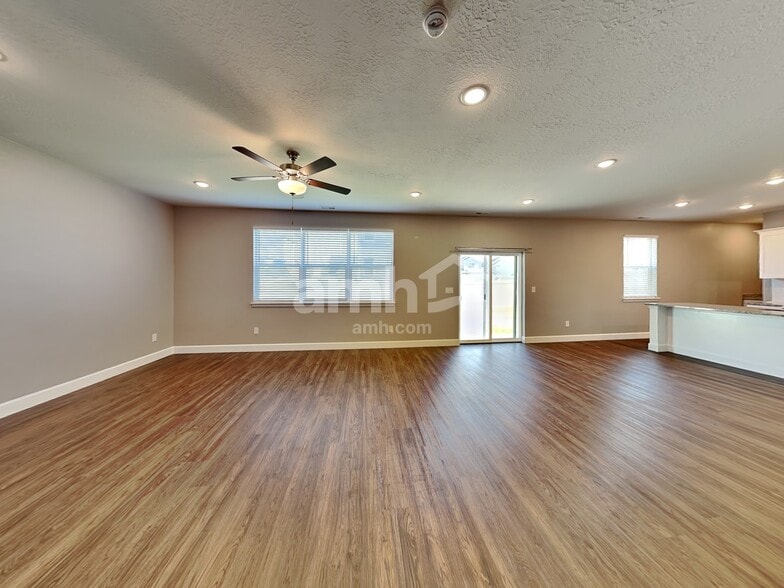 Building Photo - 2373 Buckskin Way