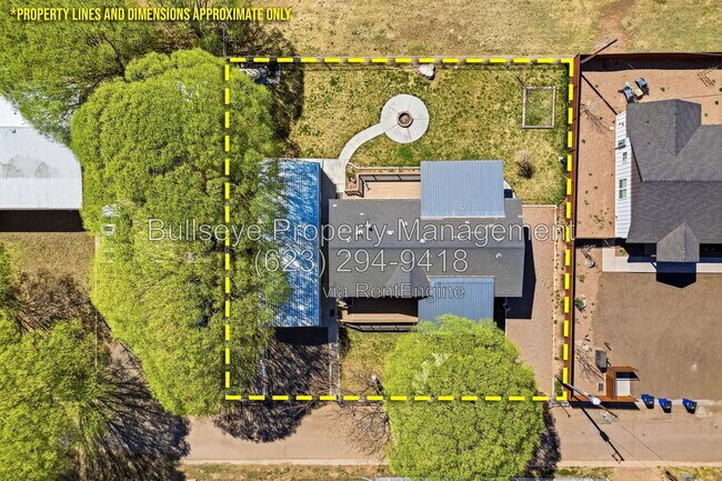 Building Photo - 313-East 1/2 E 1/2 St N