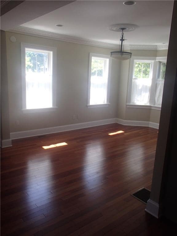 Building Photo - 490 Broadway