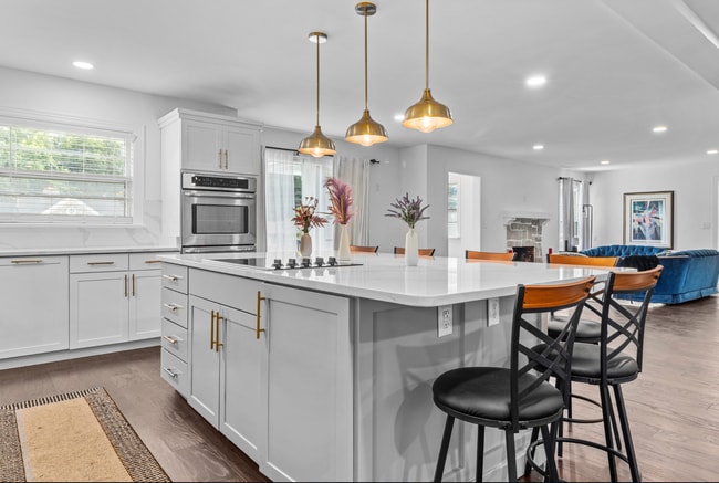Building Photo - For Rent | Fully Furnished 5,000 Sq. Ft. Luxury Home with Pool