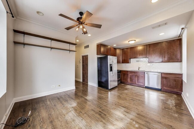 Building Photo - 1450 N Campbell Ave