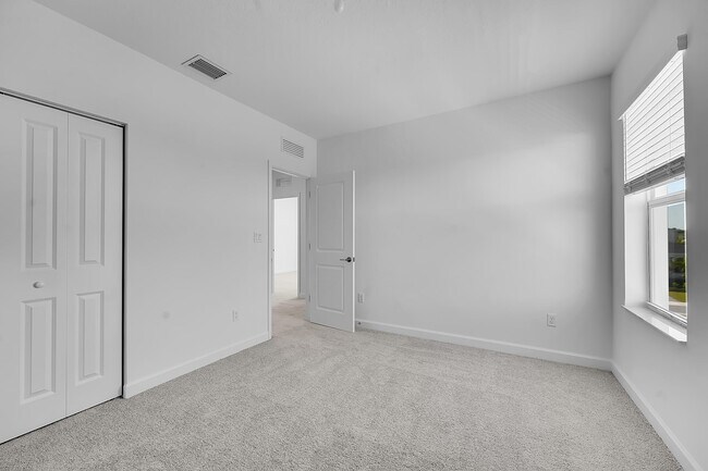 Building Photo - 3492 Cedar Grv Dr