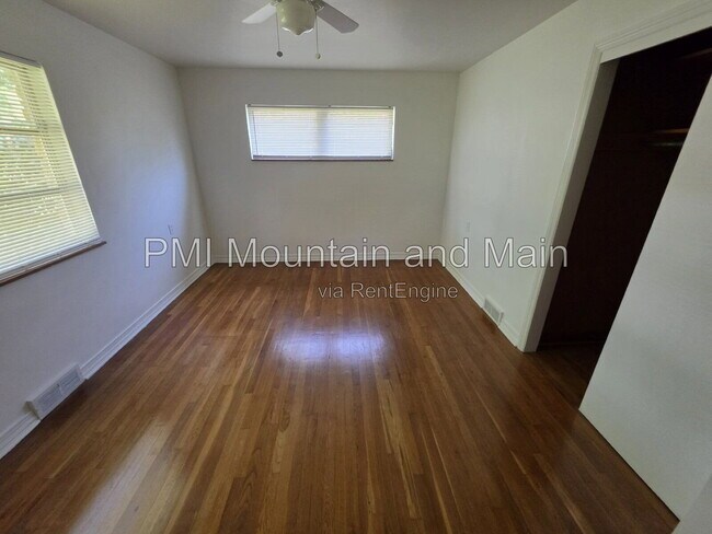 Building Photo - 99 Marlborough Rd