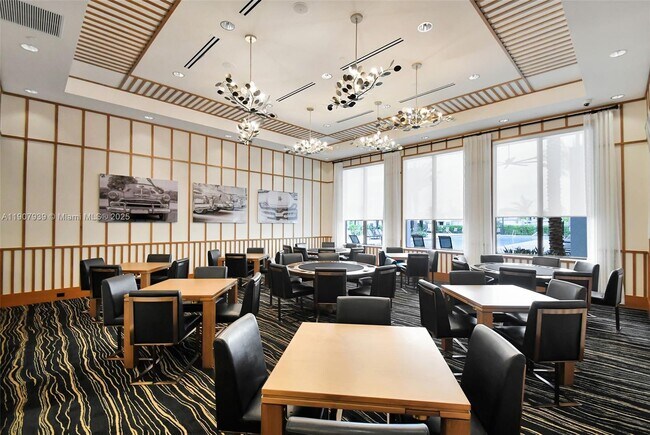 Building Photo - 8356 Royal County Down Rd