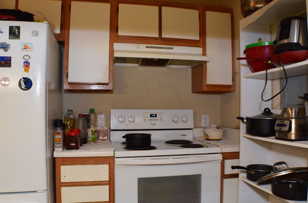 Building Photo - 1221 University Ct