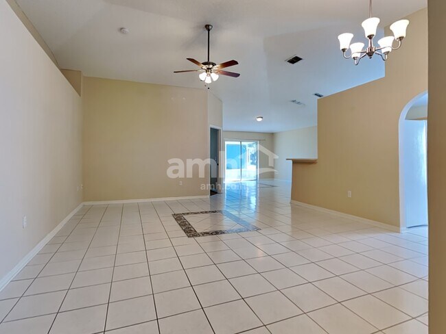 Building Photo - 12555 Belmont Lakes Dr