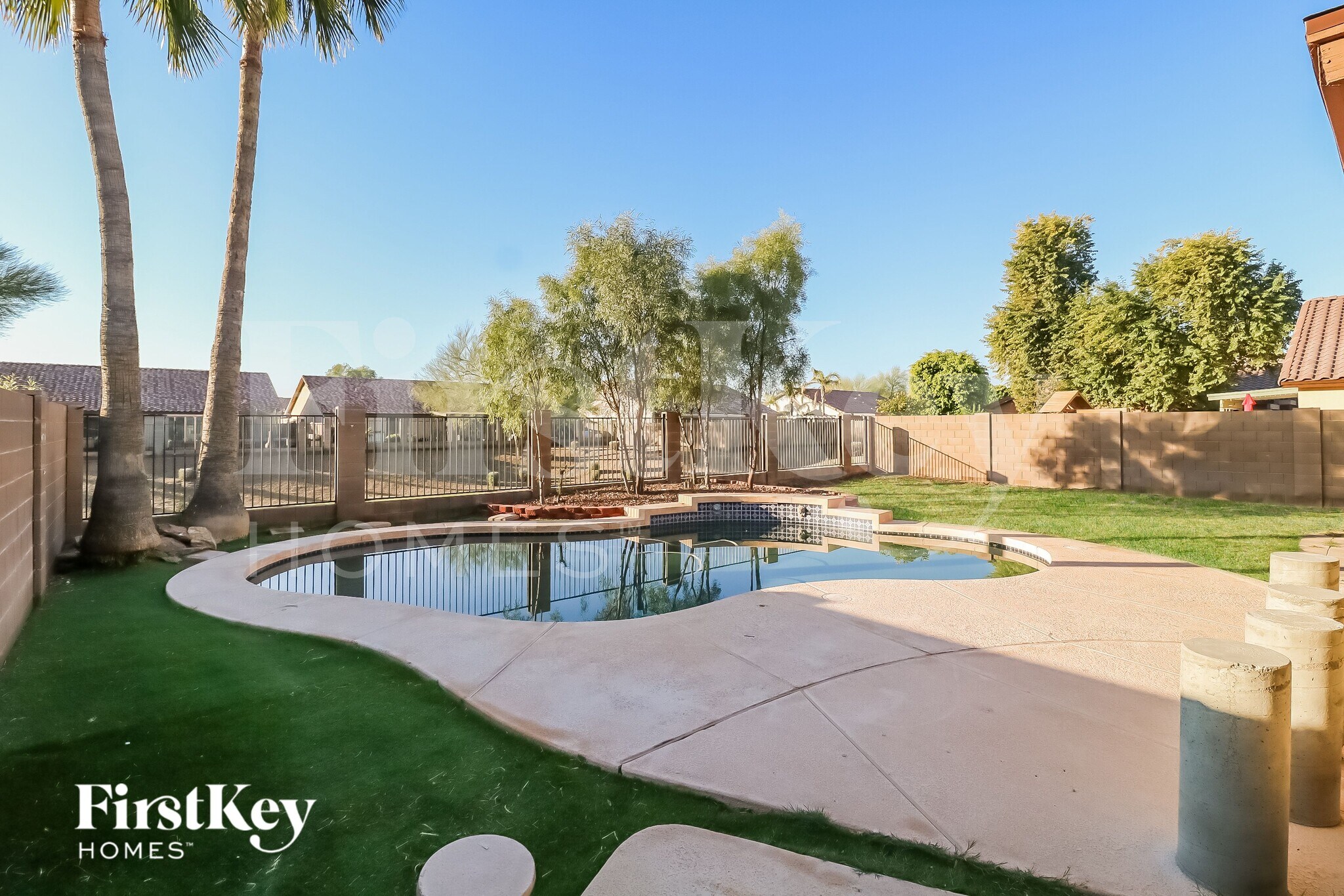 Building Photo - 15953 W Monroe St