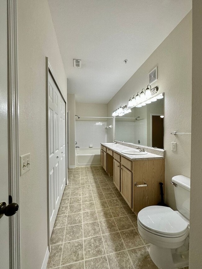 Building Photo - Water View Condo at The Reserve of Point Meadows