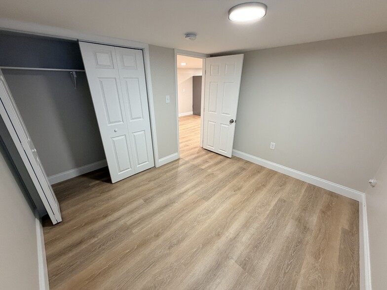 Bedroom - 3 E Overlea Ave