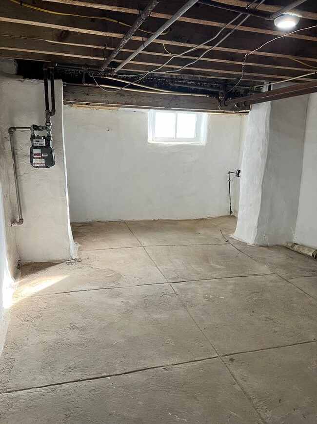 Building Photo - New Rehabbed 3bed/1.5bath in Grays Ferry
