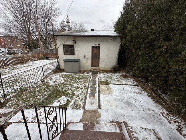 Building Photo - Cozy 3 bedroom home located in South Allentown, PA