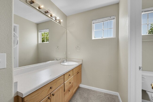 Building Photo - $1,995 - 4 Bed,2.5 Bathroom Home  in Colorado Springs with in Unit Laundry and Fenced in yard!