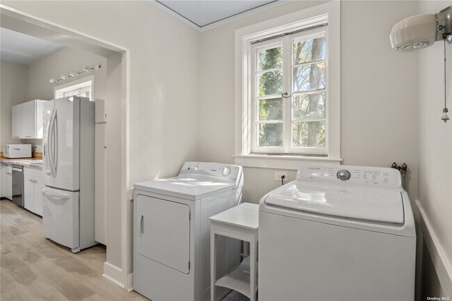 Building Photo - 16 Delafield Woods