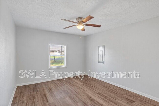 Building Photo - 732 Murbelle Rd