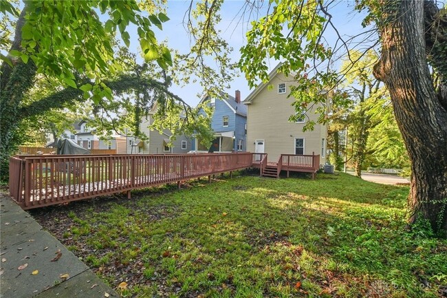 Building Photo - 1958 Fairfax Ave