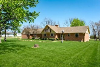 Building Photo - 1151 N Stodghill Rd