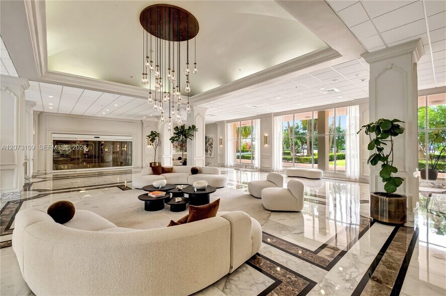 Building Photo - 5600 Collins Ave