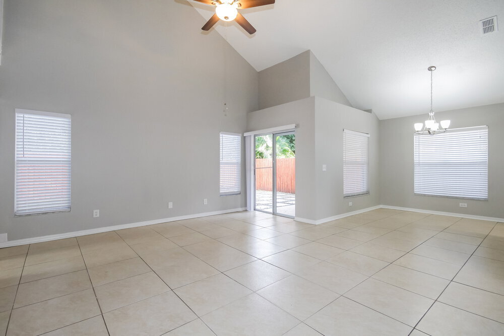 Building Photo - 1443 Scotch Pine Dr