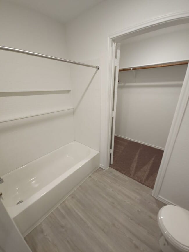 Building Photo - 2 Week Free rent Special! South Side of SA /VIDA community Brand New 4-bed, 2-bth home