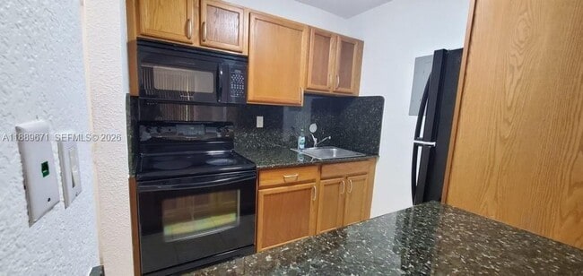 Building Photo - 445 SW 11th St