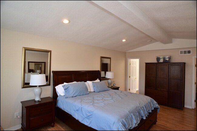Building Photo - 7229 Canyon Run Dr