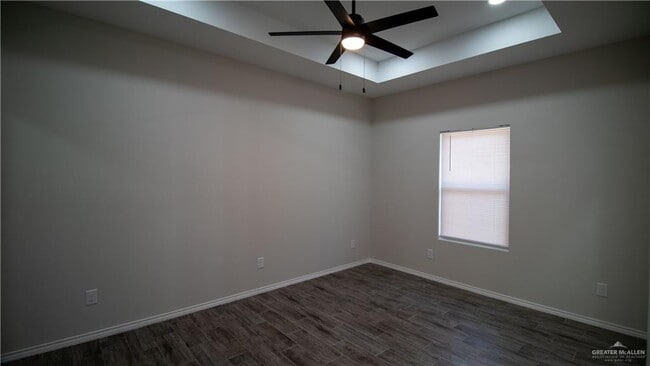 Building Photo - 25 E Jessamine Ave