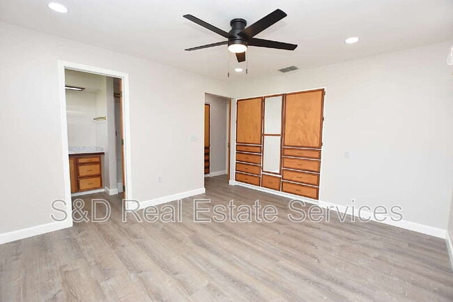 Building Photo - 3602 Bruton Rd