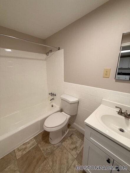 Building Photo - 36 Ridgewood Ln