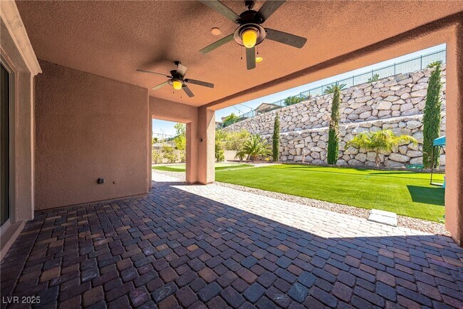 Building Photo - 47 Grand Masters Dr