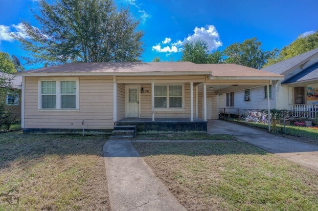 Primary Photo - Shreveport - Charming 2-bedroom, 1-bath home