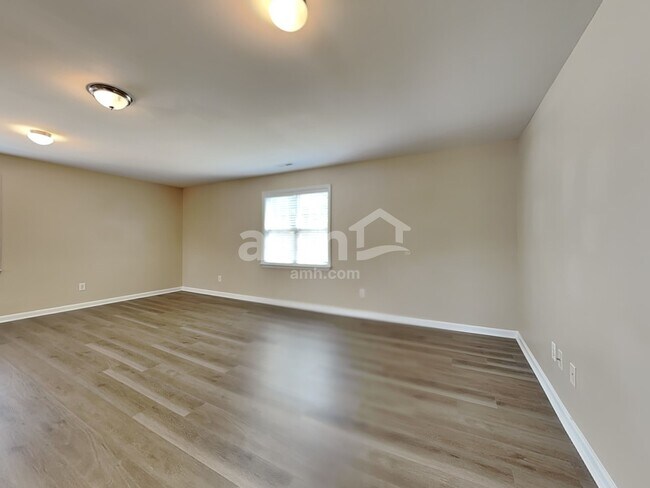 Building Photo - 1305 Tawny View Ln