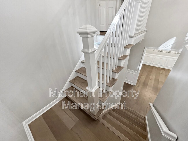 Building Photo - 7 Waxwing Ct