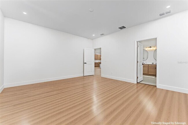 Building Photo - 81 Overleaf Ln