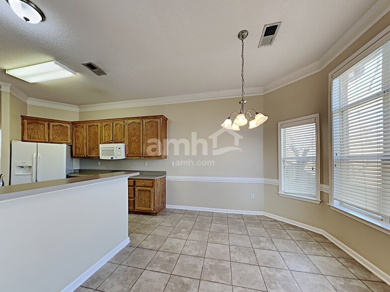 Building Photo - 7428 Acree Ln