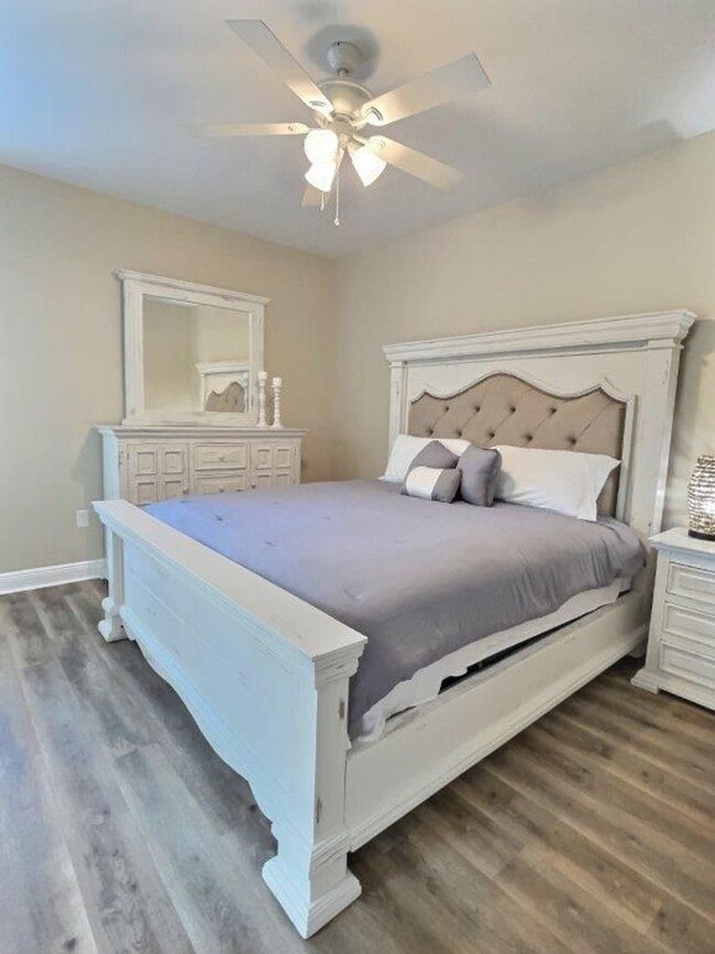 Building Photo - Fully furnished 2-bedroom house on the bayou