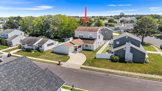 Building Photo - 10 Explorer Rd