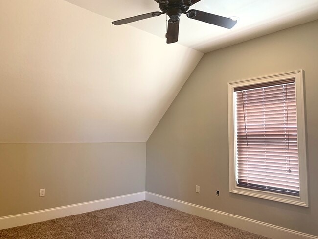Building Photo - 2807 Village Meadow Cv
