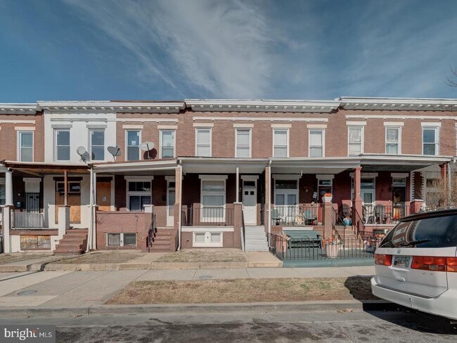 Building Photo - 1716 Homestead St