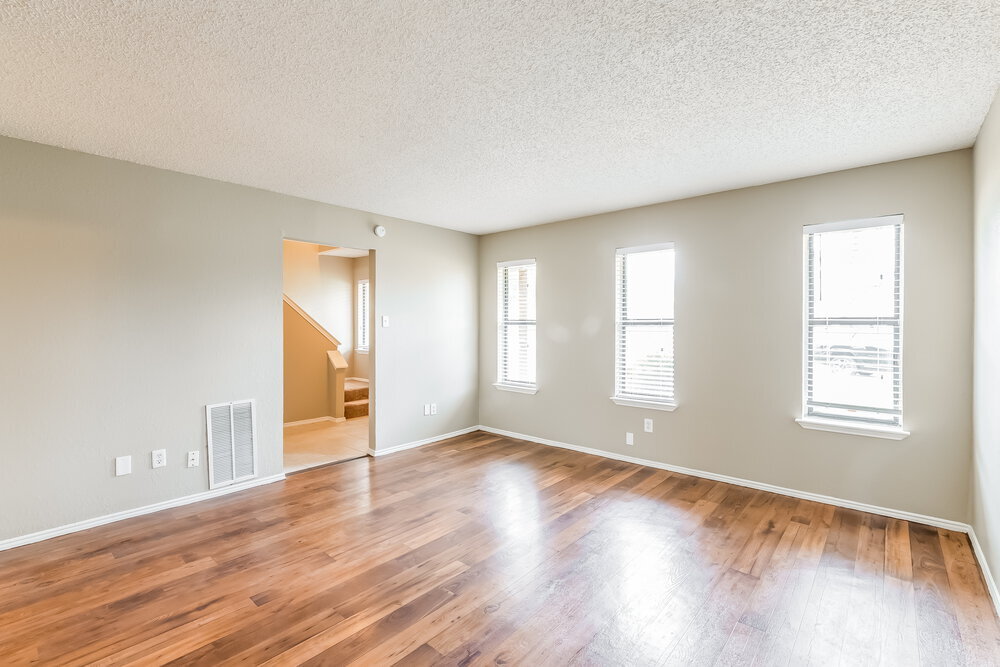 Building Photo - 1513 Long Shadow Ln