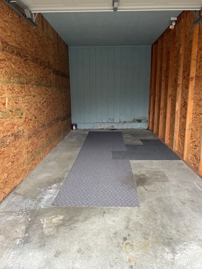 Building Photo - 820park