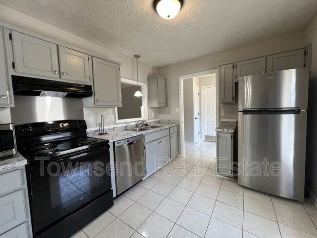 Building Photo - 7126 Kearny Ave