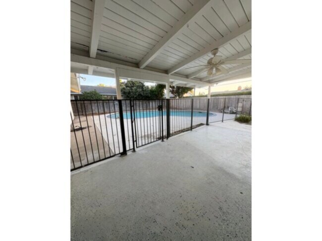 Building Photo - Mature neighborhood, two masters, one with...