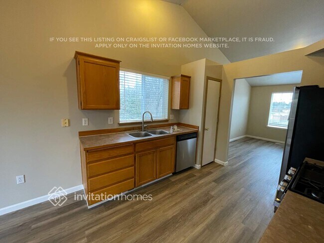 Building Photo - 1315 187th St Ct E