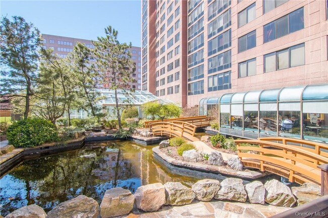 Building Photo - 4 Martine Ave