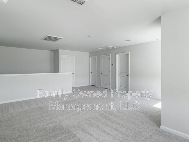 Building Photo - 519 Donnas Vw Wy