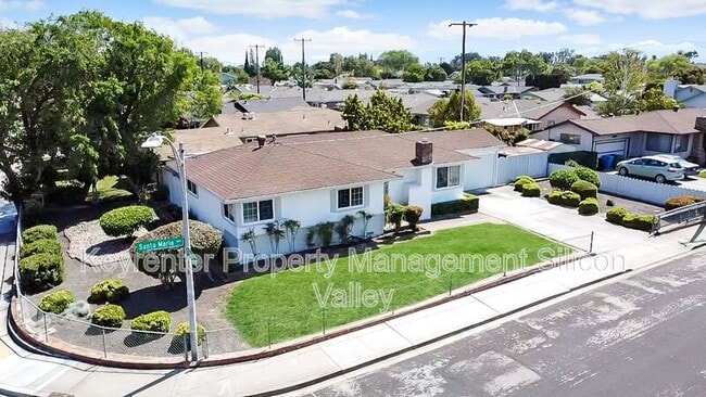 Building Photo - 3100 Santa Maria Ave