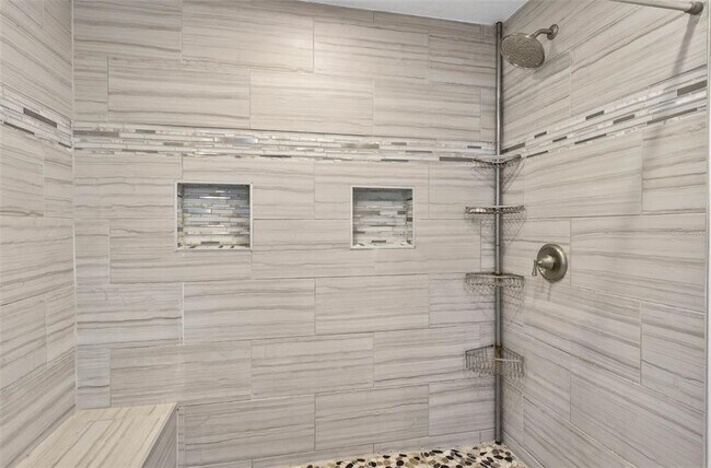 Building Photo - 2111 Paddock Cir